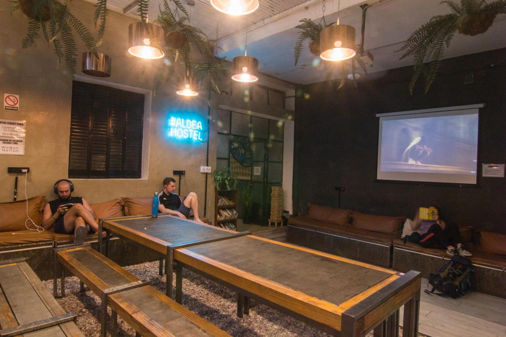 Aldea Hostel & Cafe Кордова Экстерьер фото