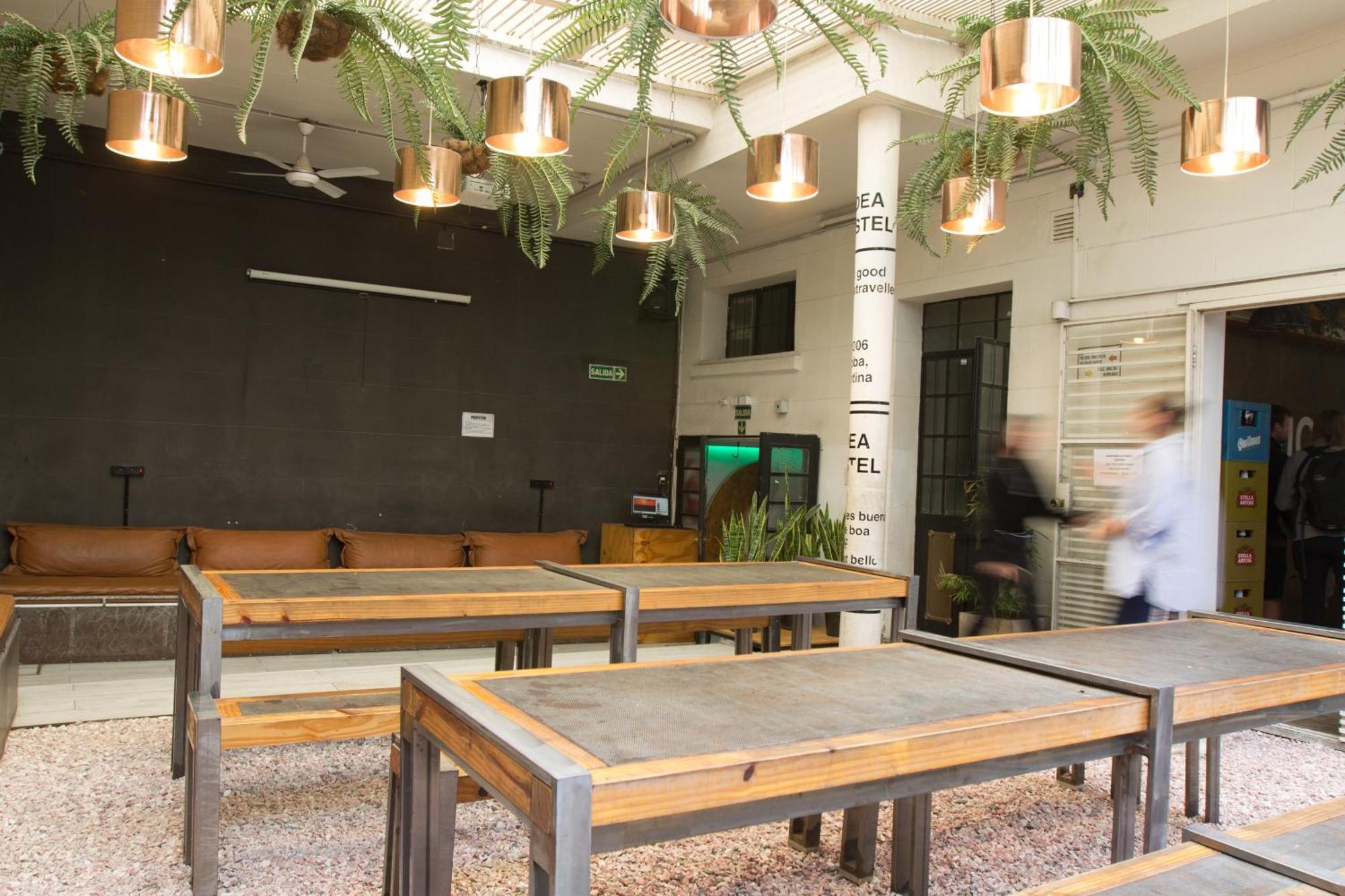 Aldea Hostel & Cafe Кордова Экстерьер фото